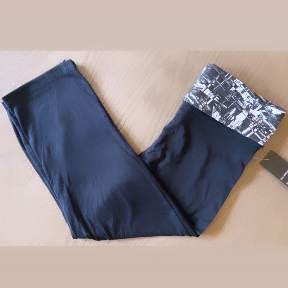 🧘🏻‍♀️  Black Capri Workout/Yoga Pants  🧘🏻‍♀️